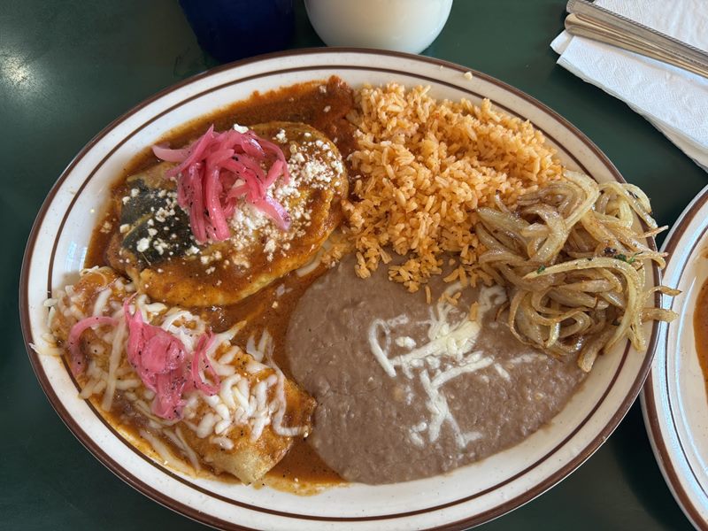 Casa Mariachi Authentic Foods & Cantaritos food
